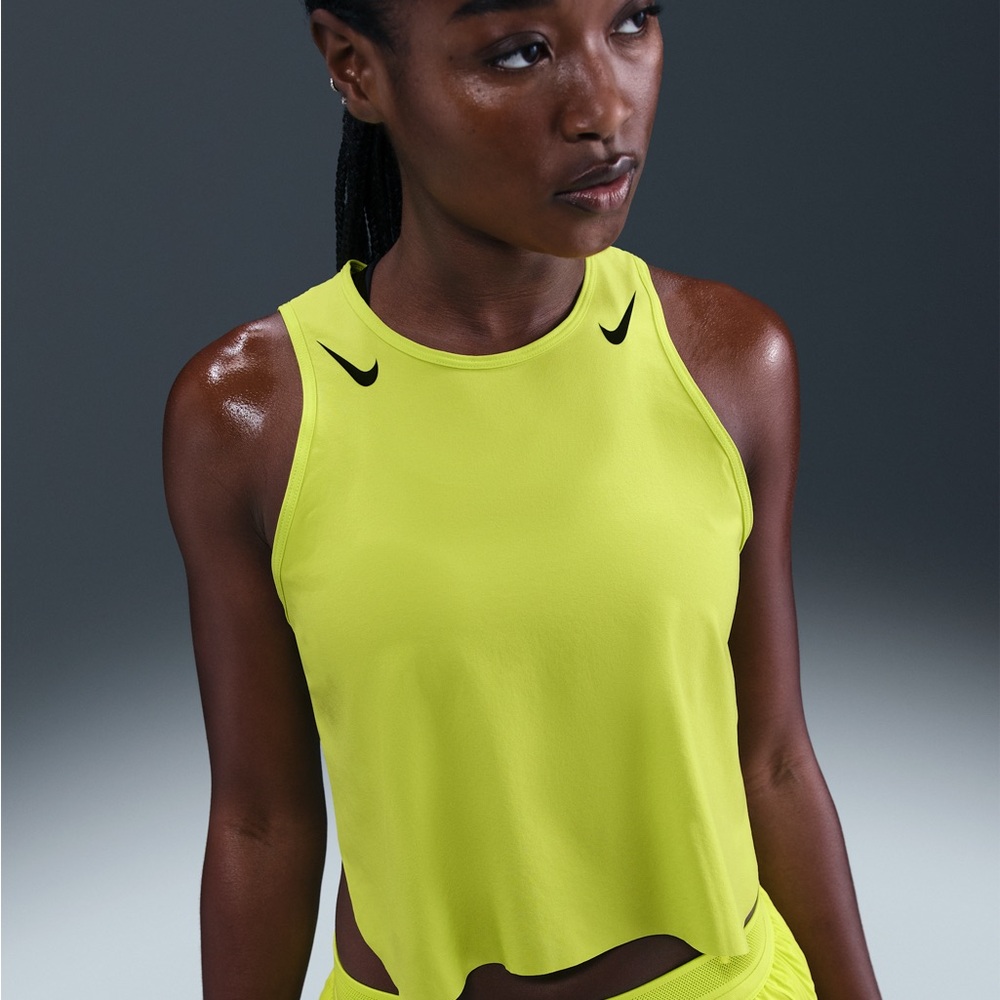 Nike AeroSwift Tank